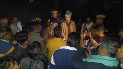 husband first cut wife's throat and then attacked dead body several times with a sickle