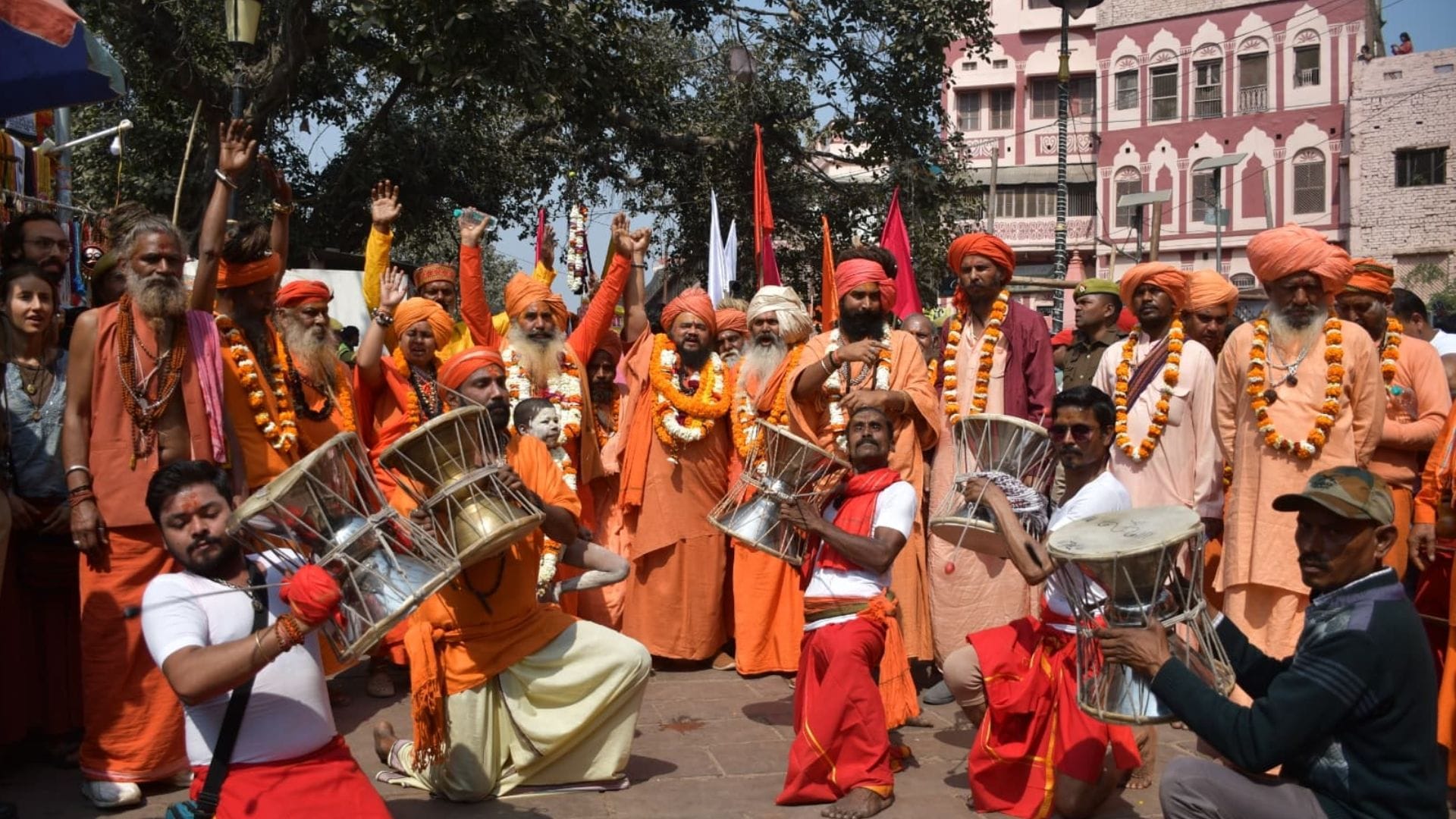 Ahwahan Arena procession in Kashi with naga sadhu and sants