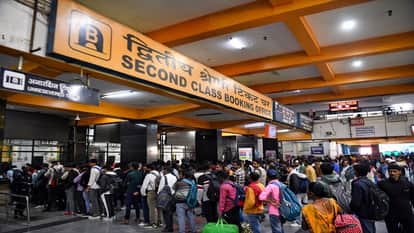 Anand Vihar, New Delhi railway stations to be hi-tech