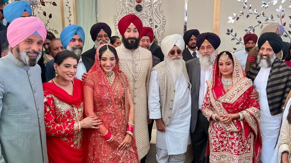 Big politicians including Vice President and Governor attended sukhbir badal daughter wedding photo gallery