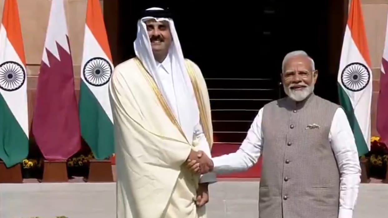 amir of qatar receives guard of honour ceremonial welcome rashtrapati bhavan president pm modi meeting updates