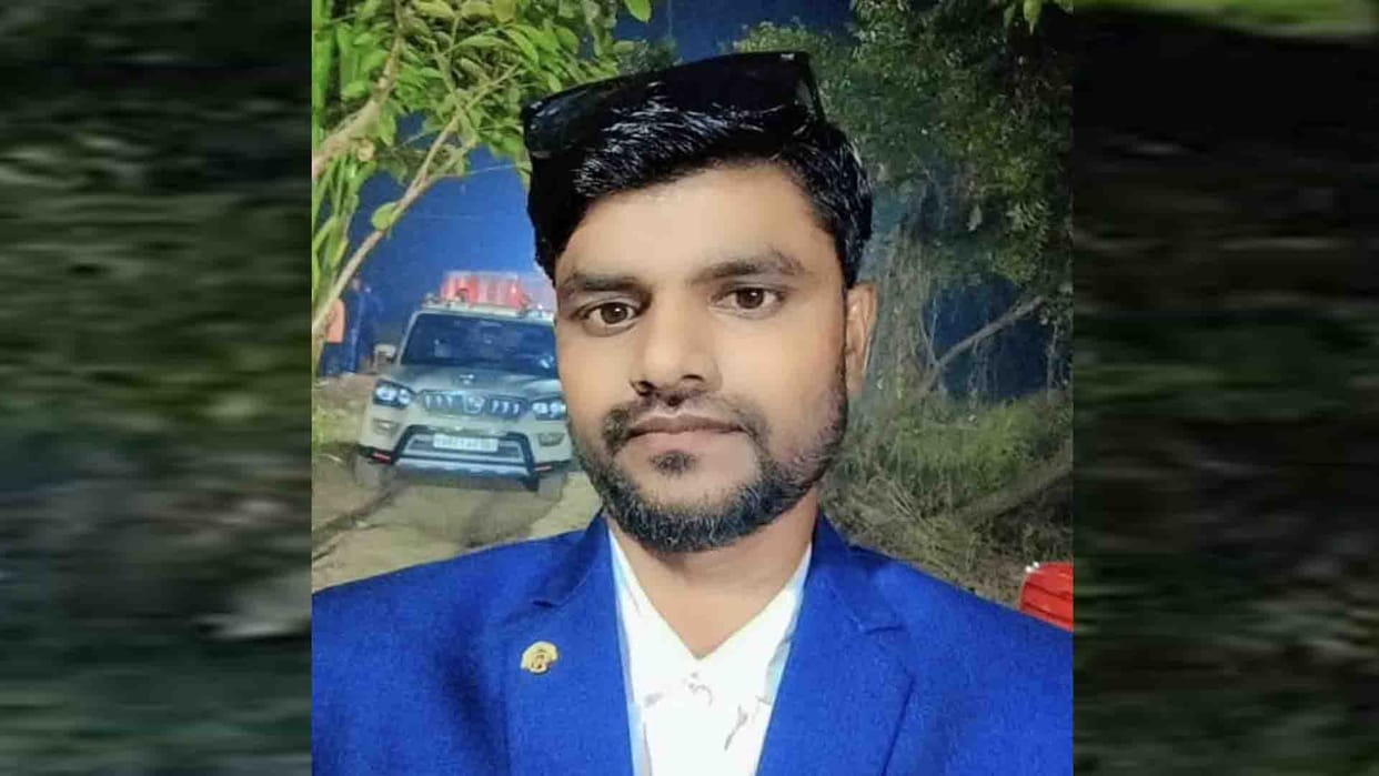 Patrolling trackman dies after being hit by a train