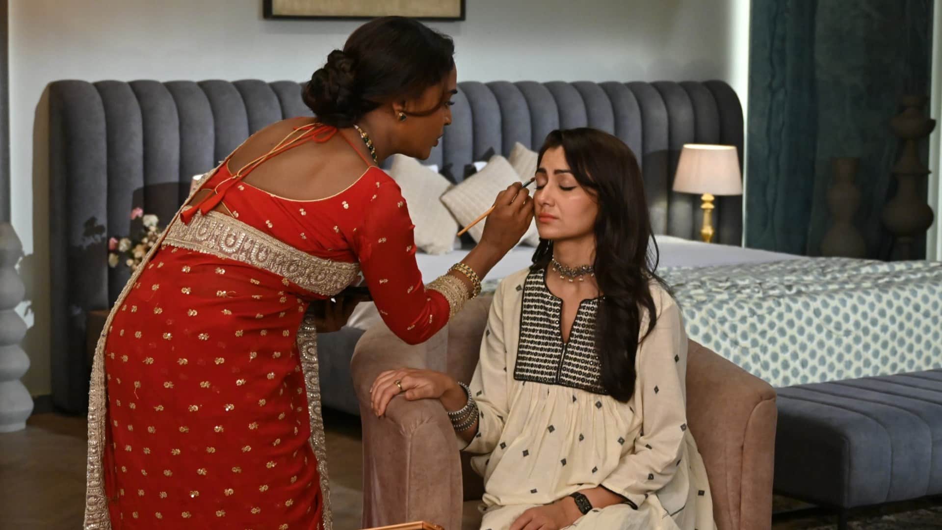 Kaise Mujhe Tum Mil Gaye and Bas Itna Sa Khwaab Exciting Crossover Episode Sriti Jha Rajshree Thakur