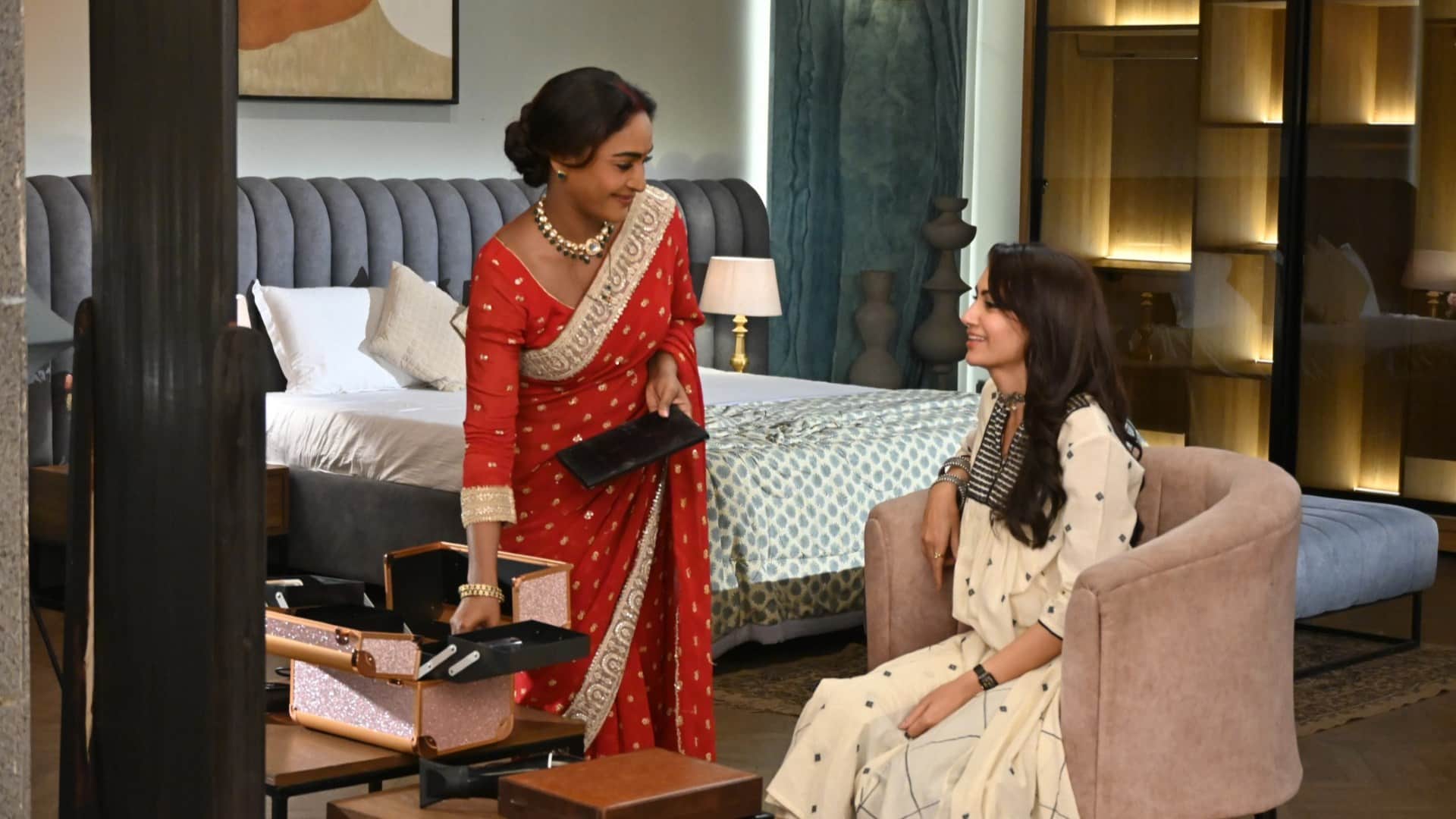 Kaise Mujhe Tum Mil Gaye and Bas Itna Sa Khwaab Exciting Crossover Episode Sriti Jha Rajshree Thakur