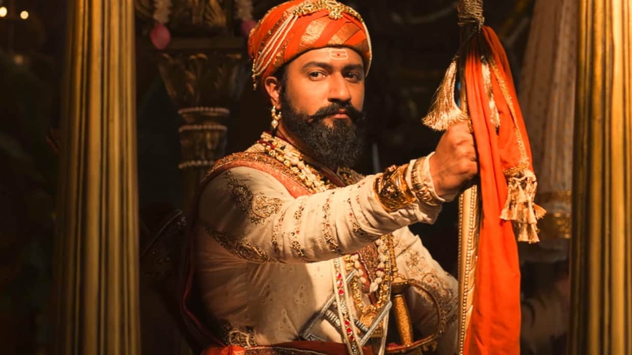 Chhaava Box Office Sunday Report reached 300 crore club Vicky Kaushal Ashutosh Rana and Rashmika Mandanna