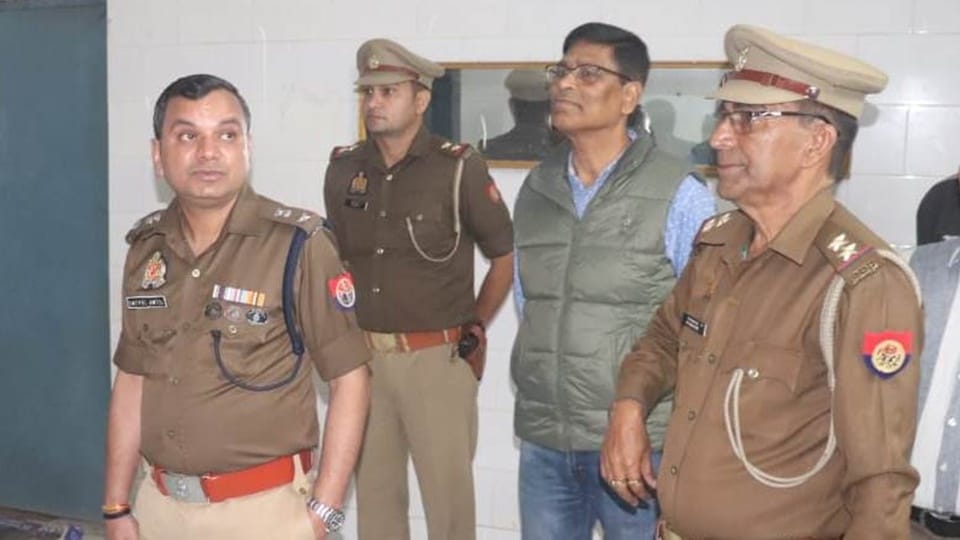 Moradabad Police: Three inspectors and 19 sub-inspectors changed, railway outpost in-charge suspended