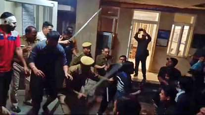 Ajmer News: बच्चों के झगड़े ने लिया सांप्रदायिक रूप, दो समुदायों की हिंसक झड़प में छह से ज्यादा घायल Ajmer News: Violent clash between two communities, more than six people injured