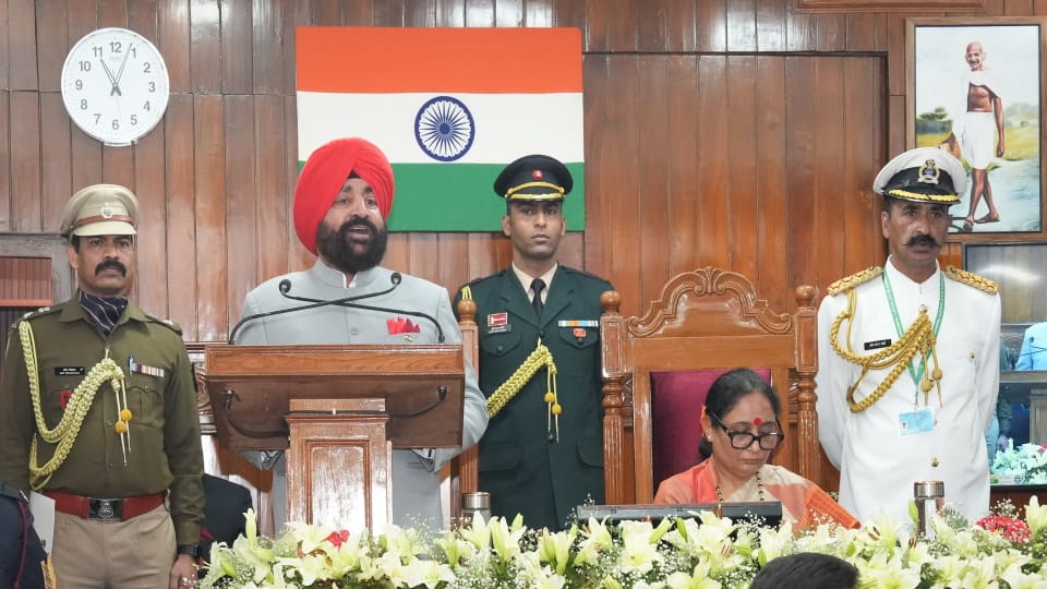 Uttarakhand budget session 2025 Governor one hour speech, opposition created ruckus in middle and walked out