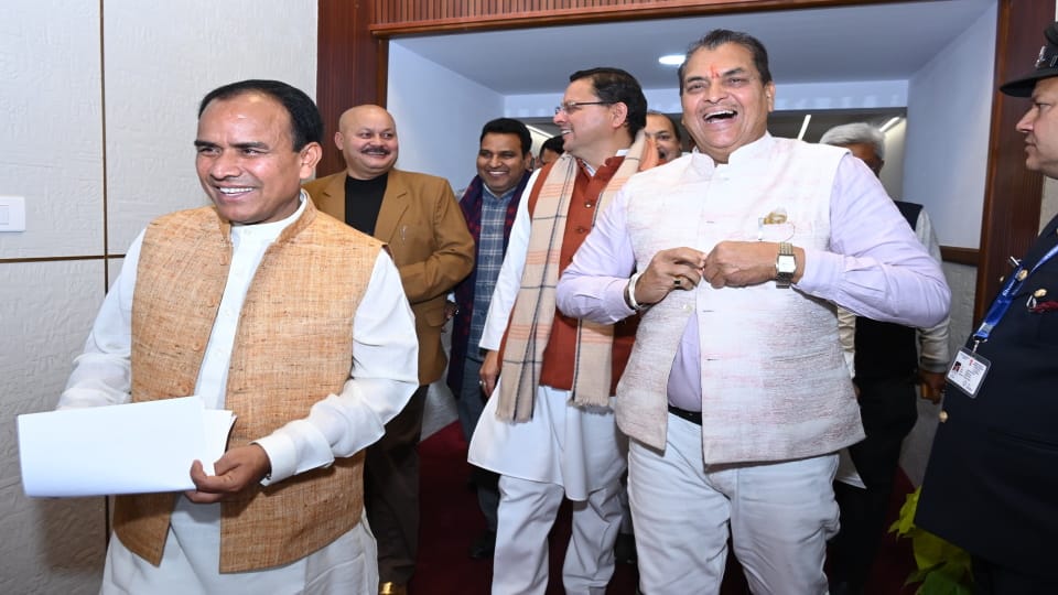 Uttarakhand budget session 2025 Governor one hour speech, opposition created ruckus in middle and walked out