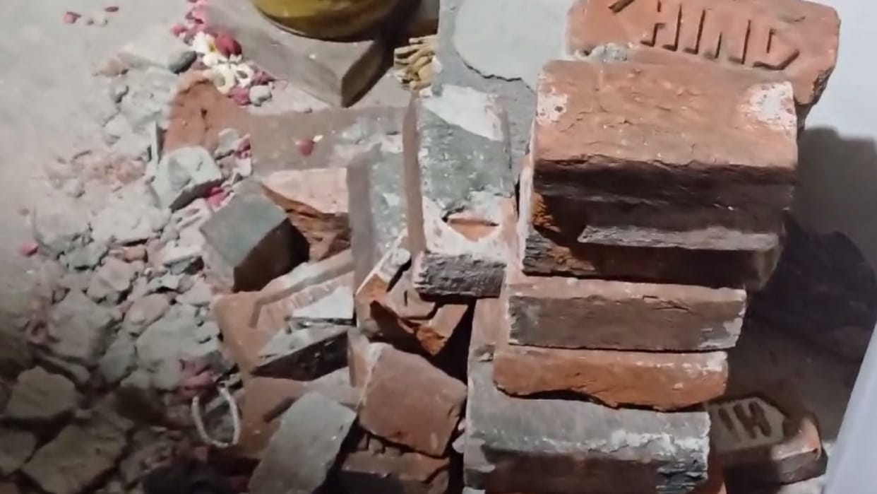 Wall collapses during Haldi ceremony, three injured including groom in Bahraich.