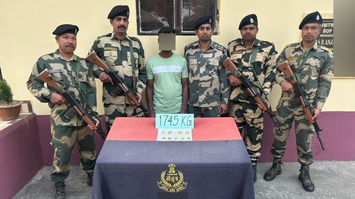 BSF foils attempt to smuggle gold on India-Bangladesh border, smuggler arrested