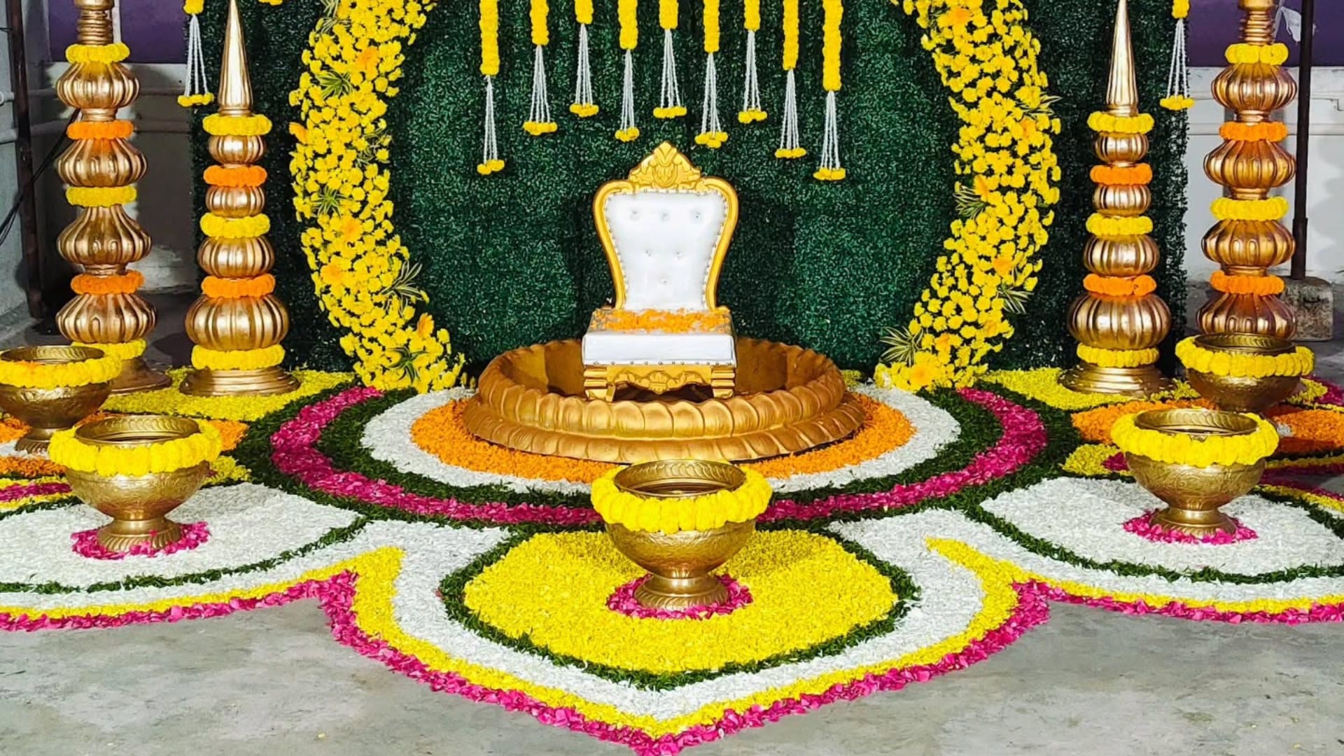 Amazing DIY Decoration Ideas for Haldi Mehndi Decoration Ideas Jaane kaise karein Haldi Mehndi ki sajawat