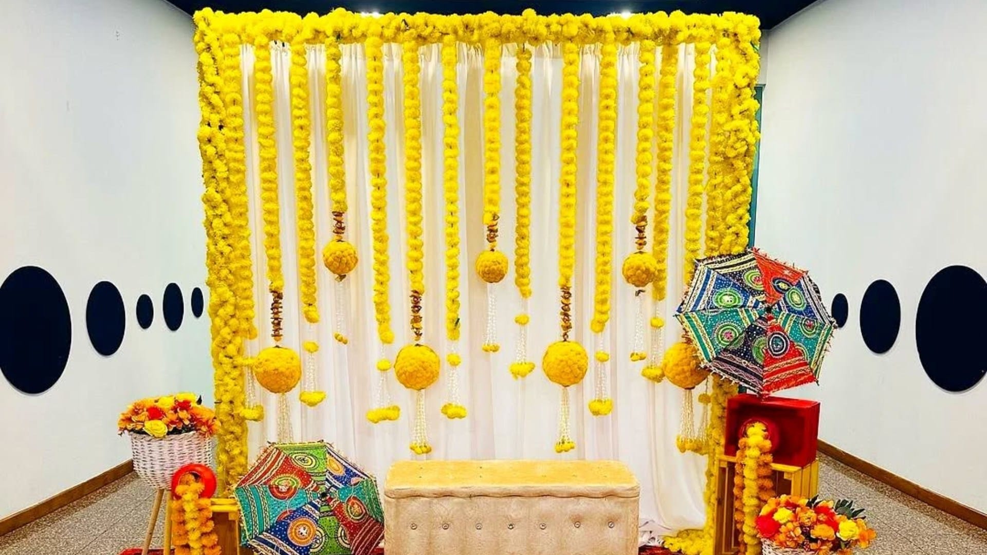Amazing DIY Decoration Ideas for Haldi Mehndi Decoration Ideas Jaane kaise karein Haldi Mehndi ki sajawat