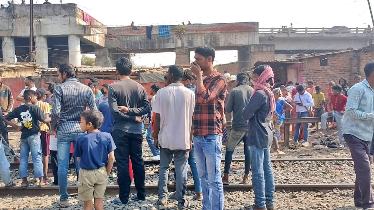 Patna News: Woman crossing track died after being hit by train, angry people turned back two trains