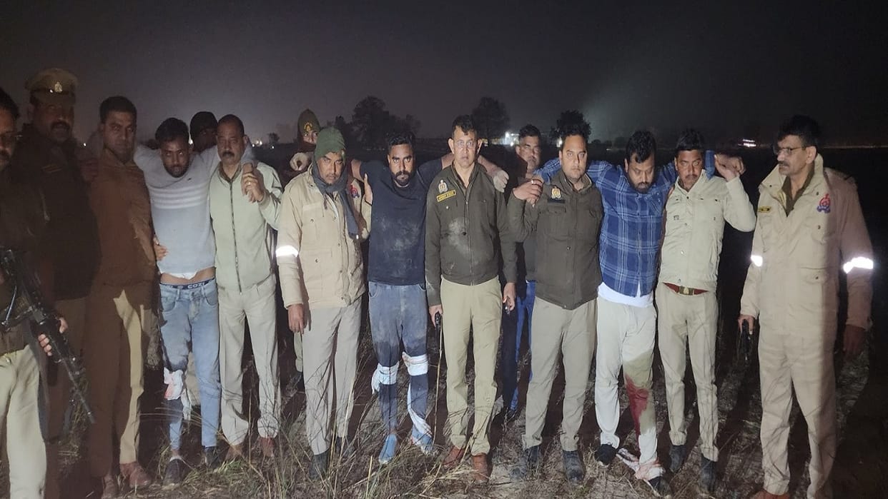 Police encounter with cow slaughter gang three accused shot in legs in Bareilly