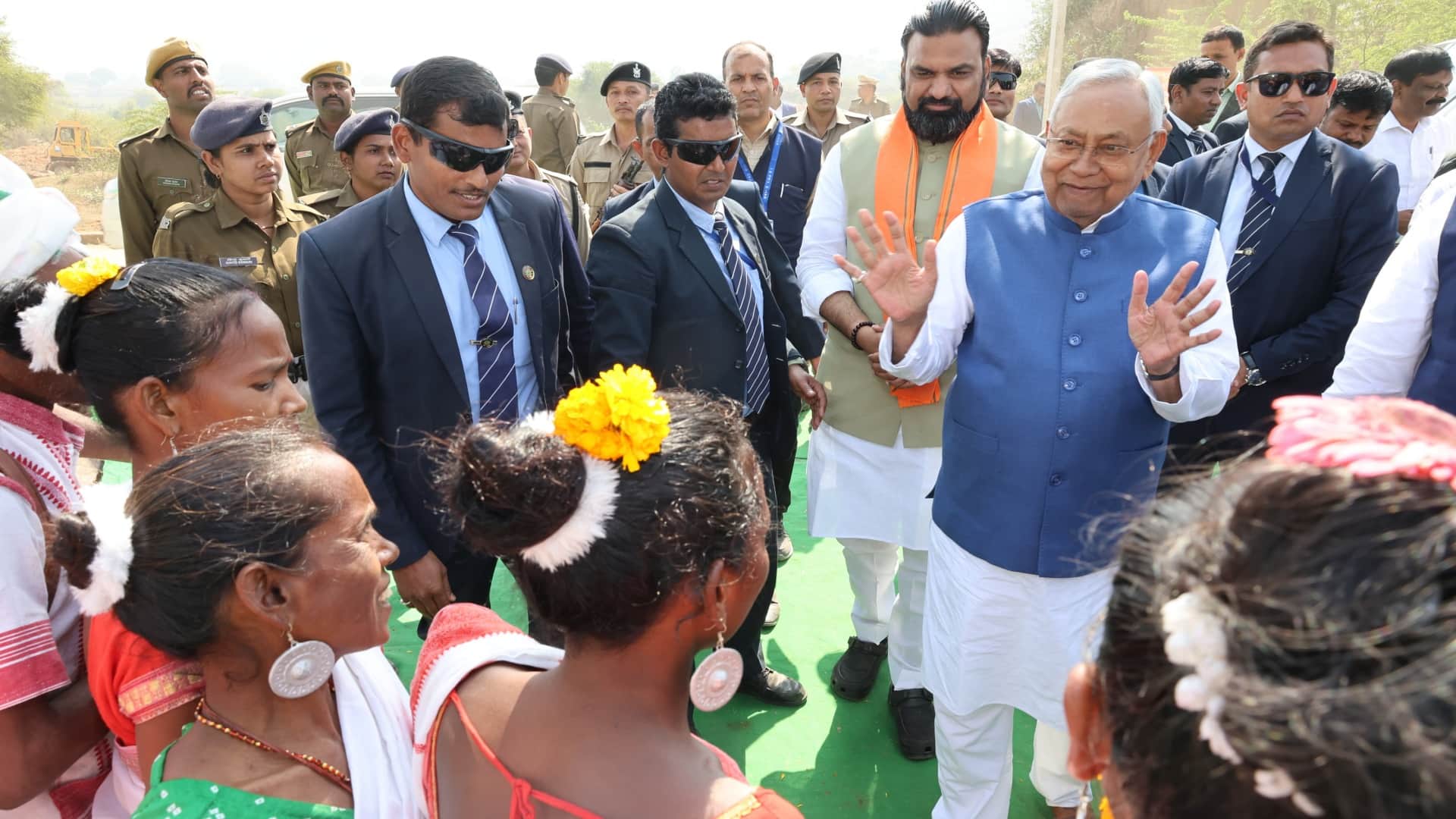 Pragati Yatra: Nitish inaugurated-laid foundation stone of development projects worth Rs 379 crore in Rohtas