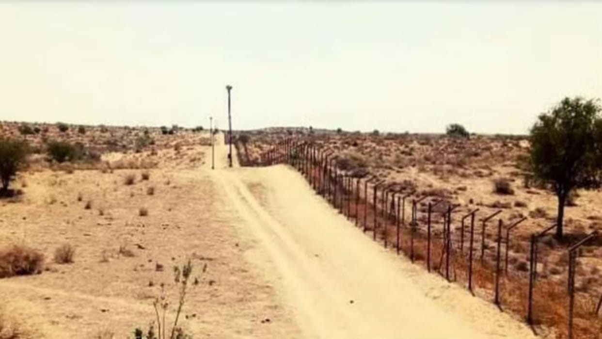 Barmer: The youth was trying to cross the border, BSF arrested him, security agencies are interrogating him