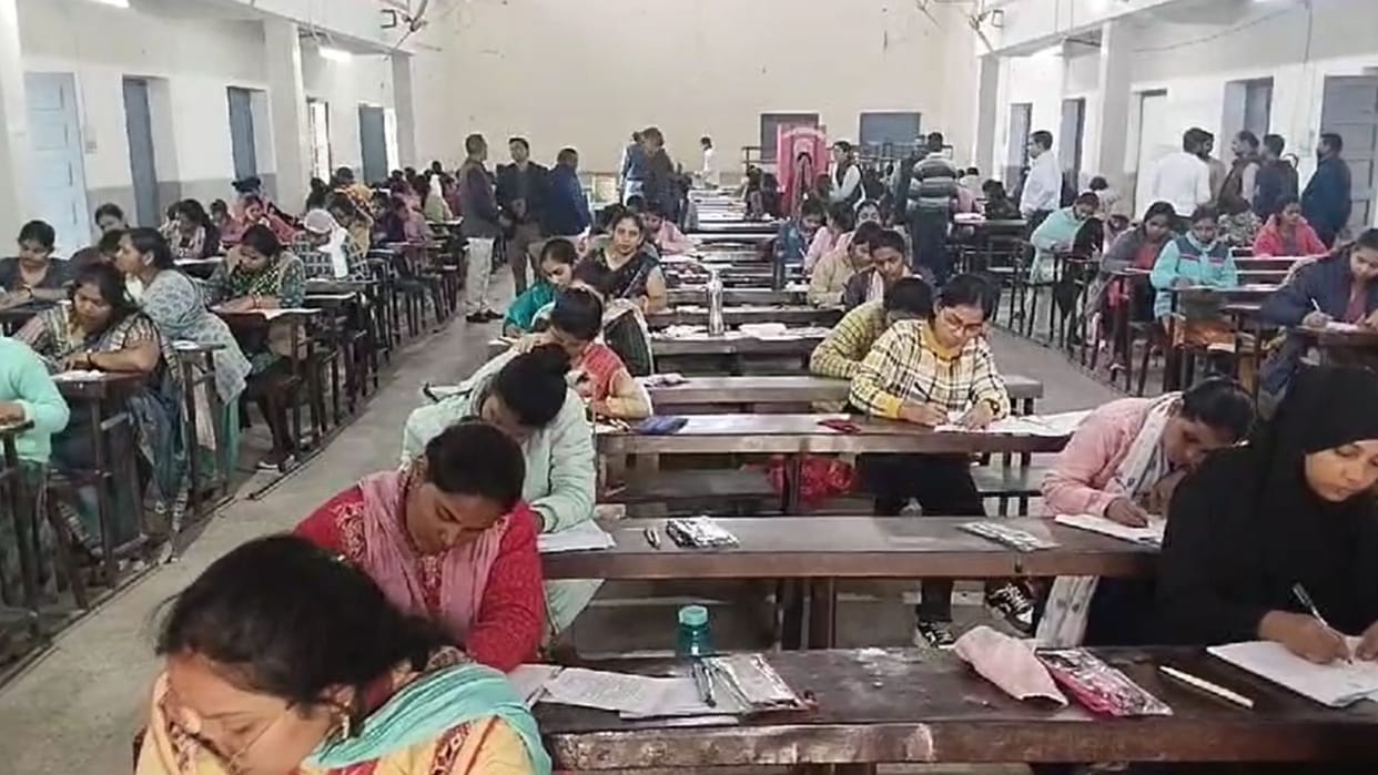 Crackdown on cheaters in B.Ed. first semester exam 13 cheaters caught on second day