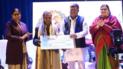 Bihar News: Bhikhari Thakur's colleague Lakhichand Manjhi died honored Life Time Achievement Award saran bihar