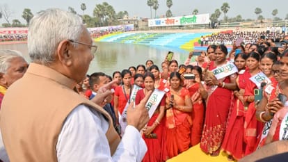 Bihar news : Nitish Kumar inaugurate and foundation stone 263 schemes 820 crore Pragati Yatra nanand nalanda