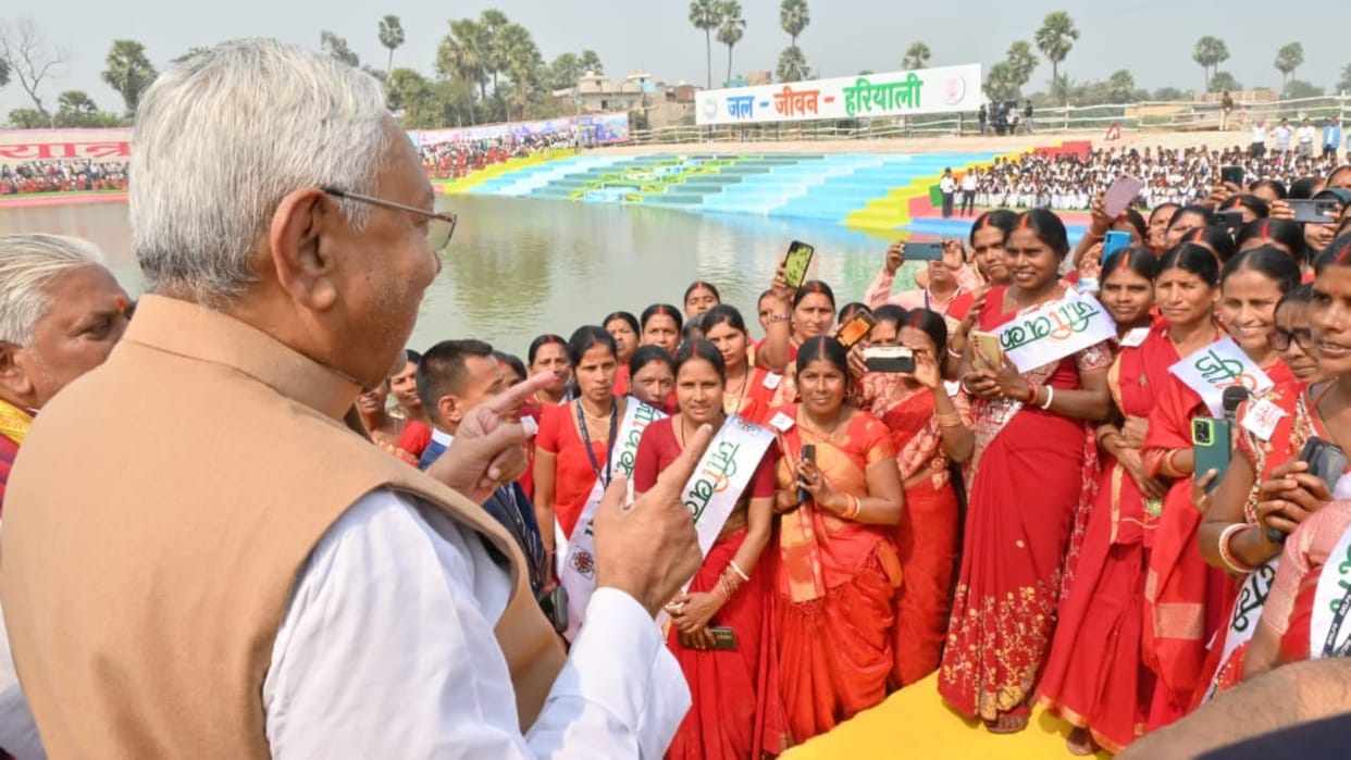 Bihar Jeevika Didi Will now Prepare Food in Soldier Training Centers Training of 21391 Soldiers Simultaneously