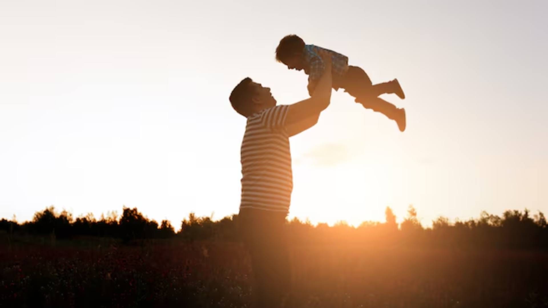 Parents should teach these life lessons to son at young age Parenting Tips in Hindi