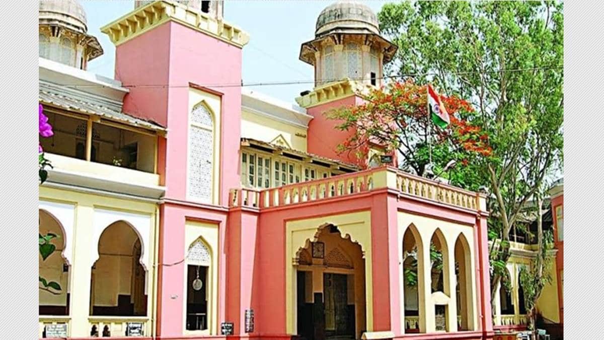 इंदौर जिला कोर्ट।