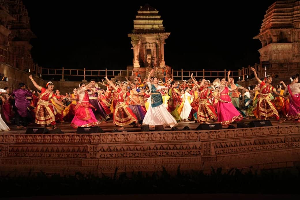 MP News: 139 dance artists created a Guinness record with the mega classical dance marathon for 24 hours 9 min