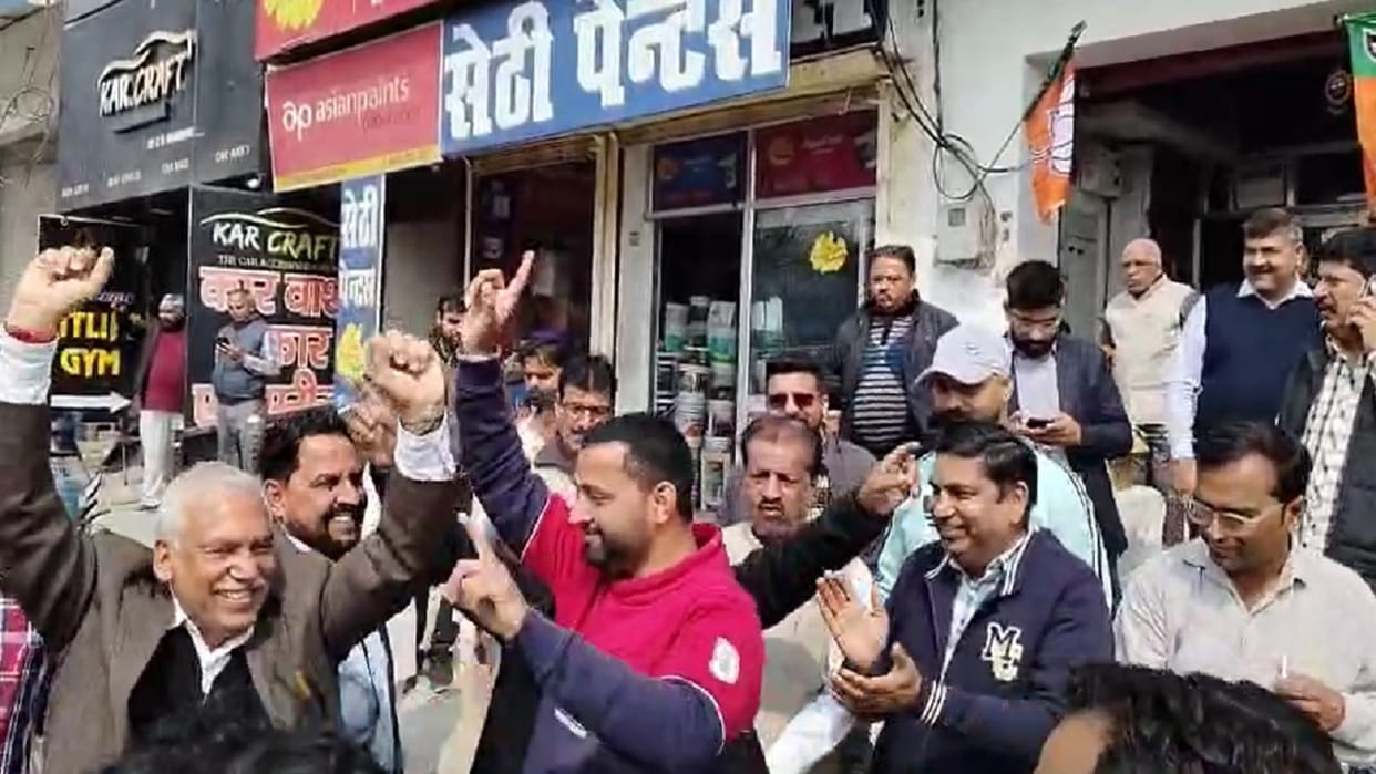 Rekha Gupta became the CM of Delhi, festive atmosphere at her maternal uncle's house in Fatehabad