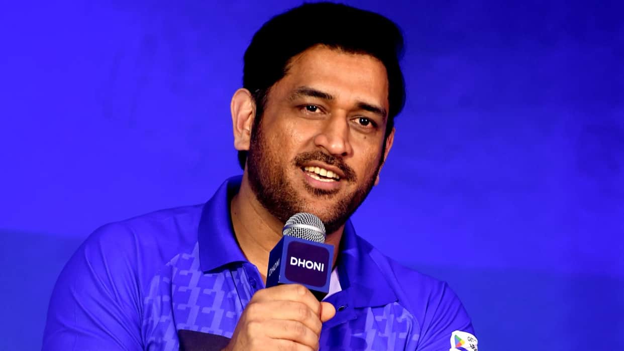 Former Captain Mahendra Singh Dhoni became life coach says forgive and move on can't worry about everything