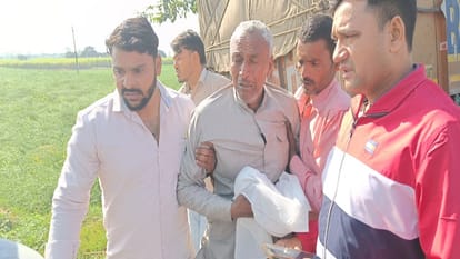 Muzaffarnagar: A soldier returning after distributing his wedding cards died in an accident