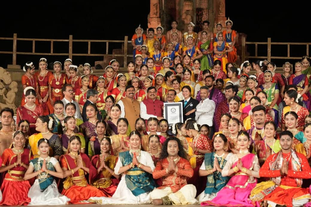 MP News: 139 dance artists created a Guinness record with the mega classical dance marathon for 24 hours 9 min