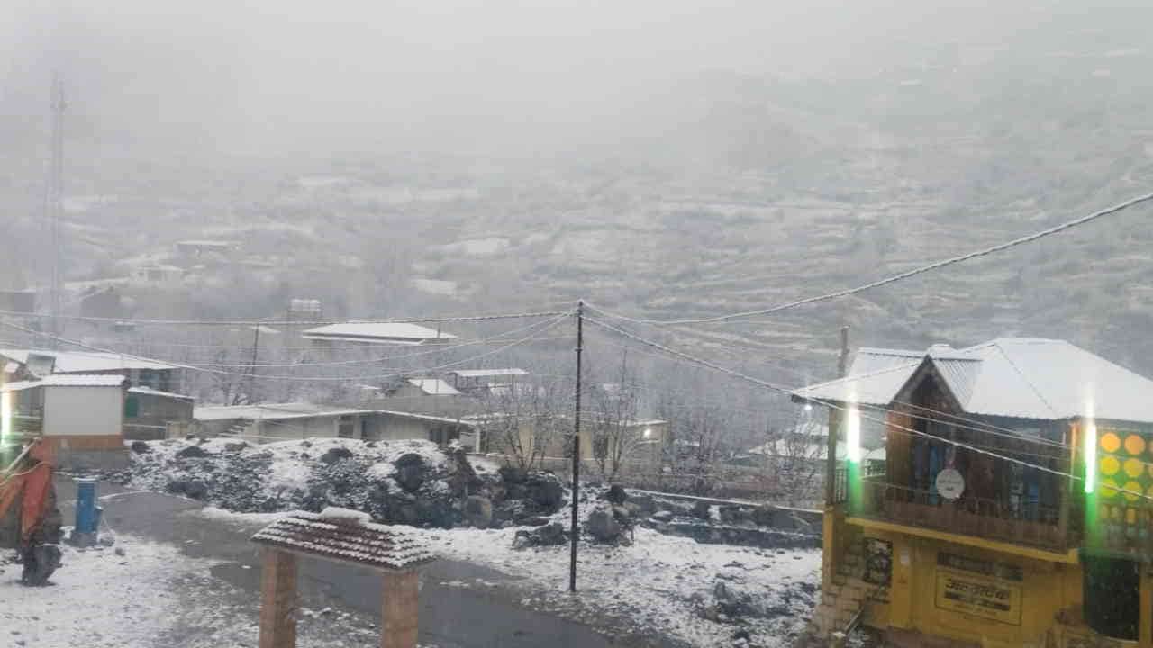 Uttarakhand weather rain snowfall in gangotri Yamunotri Mukhba increased cold Kedarnath Badrinath watch Photos