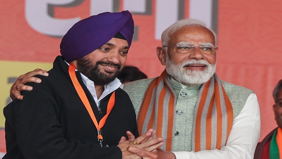 Arvinder Singh Lovely to be Pro-tem Speaker of Delhi Assembly