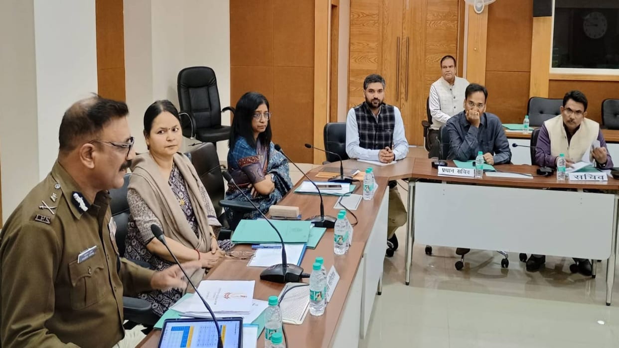 Ranchi Review of action on instructions given two months ago to prevent poppy cultivation