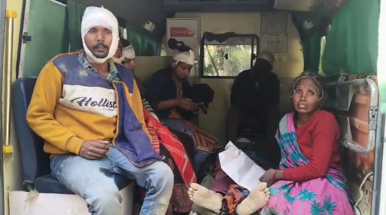 Two parties clashed in a land dispute 15 injured including women and children police engaged in investigation