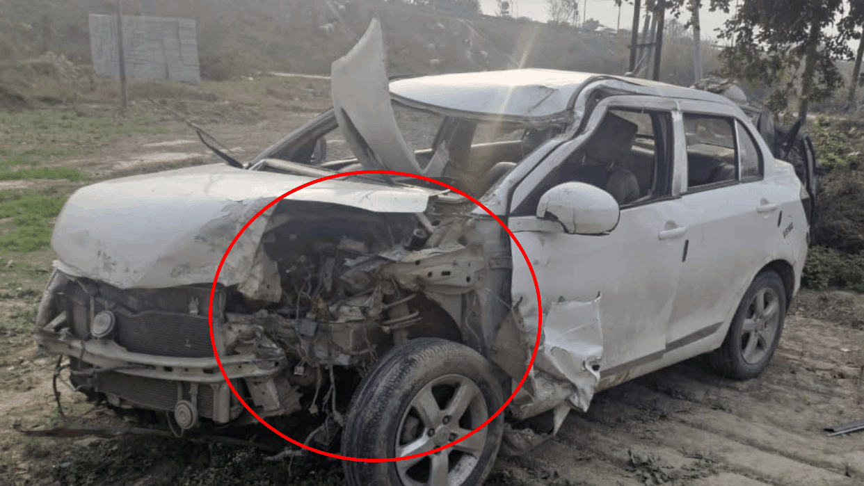 High speed car rams into trailer on Delhi-Meerut Expressway