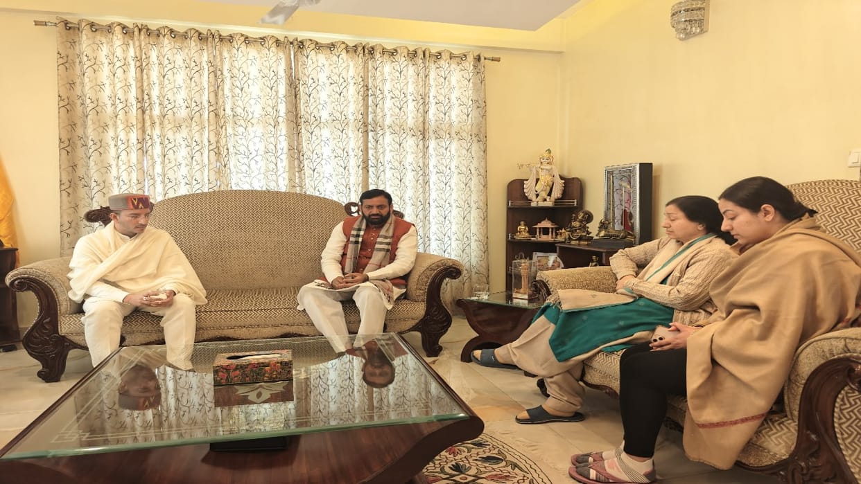 : Haryana CM Naib Singh Saini arrived to console the bereaved family on the demise of Kishan Kapoor