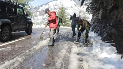 Himachal Weather 232 roads including 2 NH and Atal Tunnel closed darkness prevails in 480 villages of Chamba