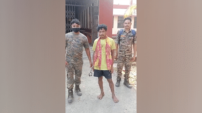 नक्सली गिरफ्तार