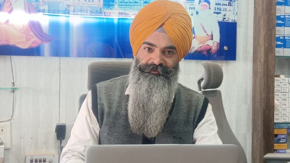 Amritsar Amarjit dhillon returned from australia become successful businessman