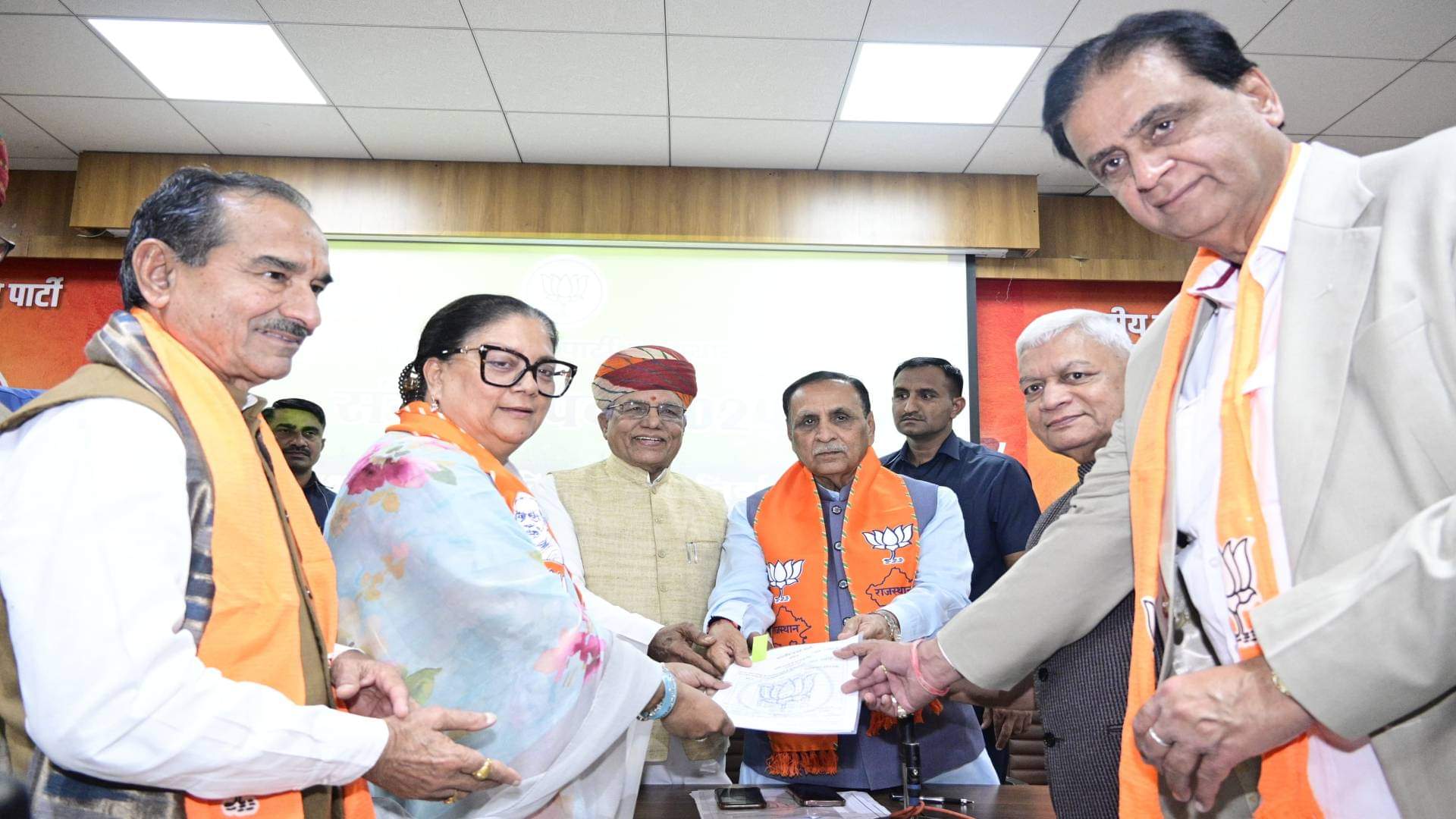 Rajasthan Madan Rathod will be new state president of Rajasthan BJP Vasundhara Raje Bhajanlal became proposers