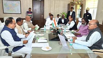 Ranchi: Meeting of legislative party representatives in Jharkhand Assembly before budget session, Hemant Soren