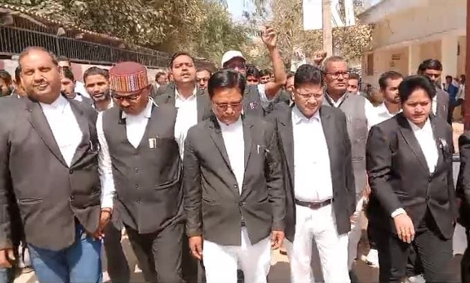 Advocate Protection Act protest slogans raised in Sonbhadra work halted
