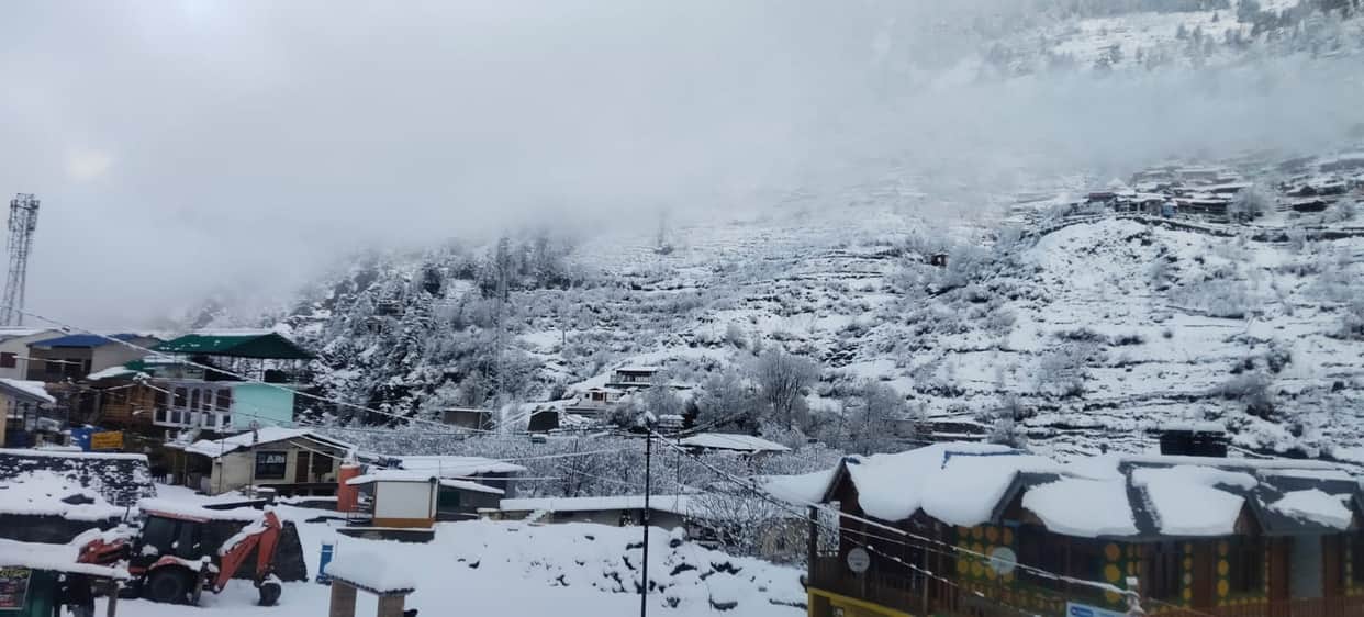 Uttarakhand Weather Amazing View Seen after Heavy Snowfall in Auli Harsil Dhanaulti Chakrata Photos