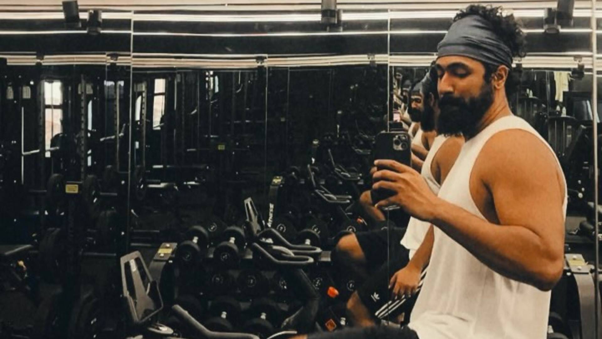 Chhaava actor Vicky Kaushal Fitness know what is the secret of his body Transformation and Diet Disprj