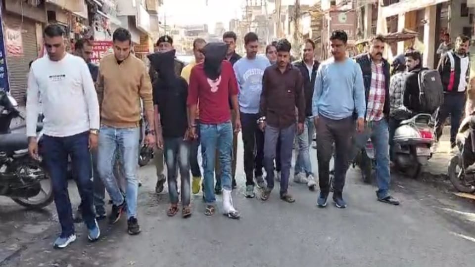 Three accused arrested for trying to rob a post office employee in Bhiwani