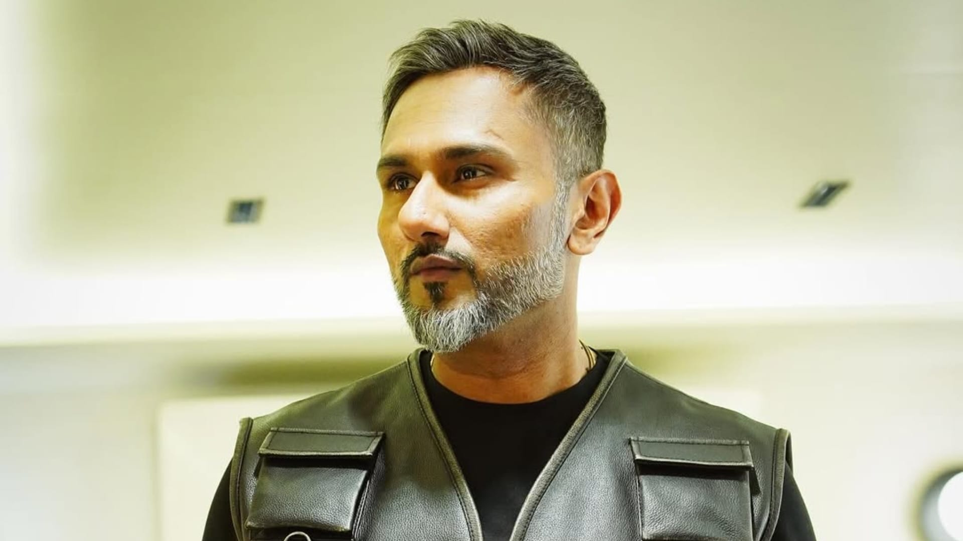 Singer and rapper Honey Singh Takes Dig At Badshah And Raftaar without taking his name In mumbai concert