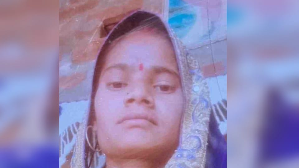 Woman body found lying on bed husband accused of murder