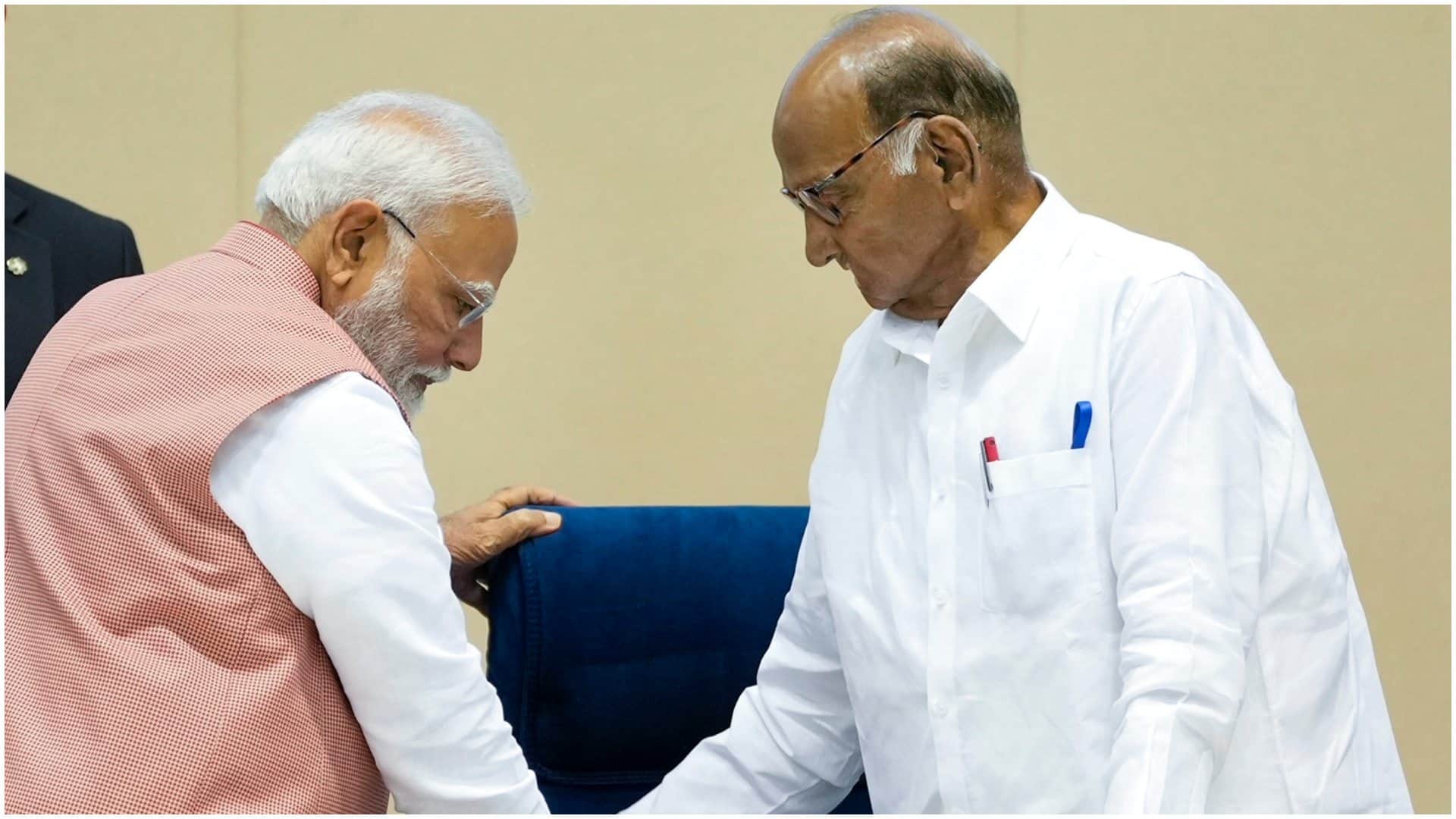 PM Modi special gesture to Pawar wins hearts at Marathi literary festival See Photos